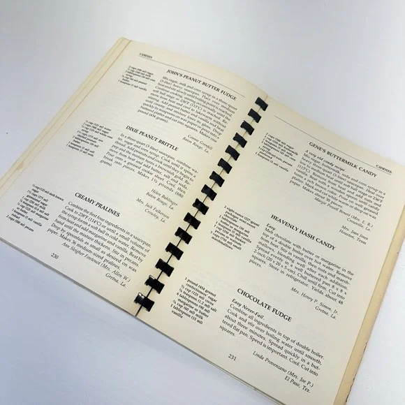 Louisiana Tiger Bait Cajun Creole Cookbook LSU 1976 Alumni 1st Ed Print Clean - Picture 10 of 11